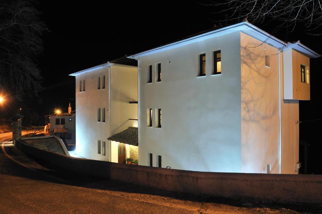 Guesthouse Kapaniaris Загора Екстериор снимка